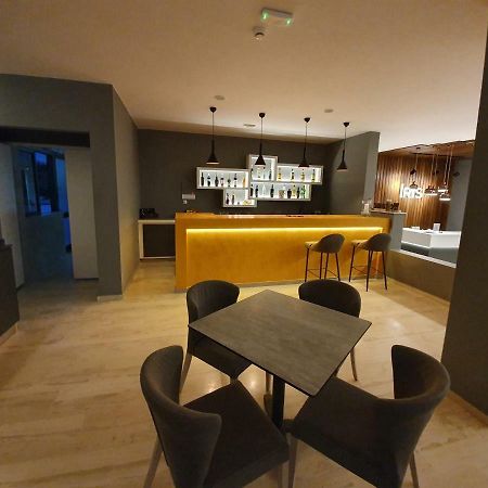 Iris Hotel ซาลิดี ภายนอก รูปภาพ