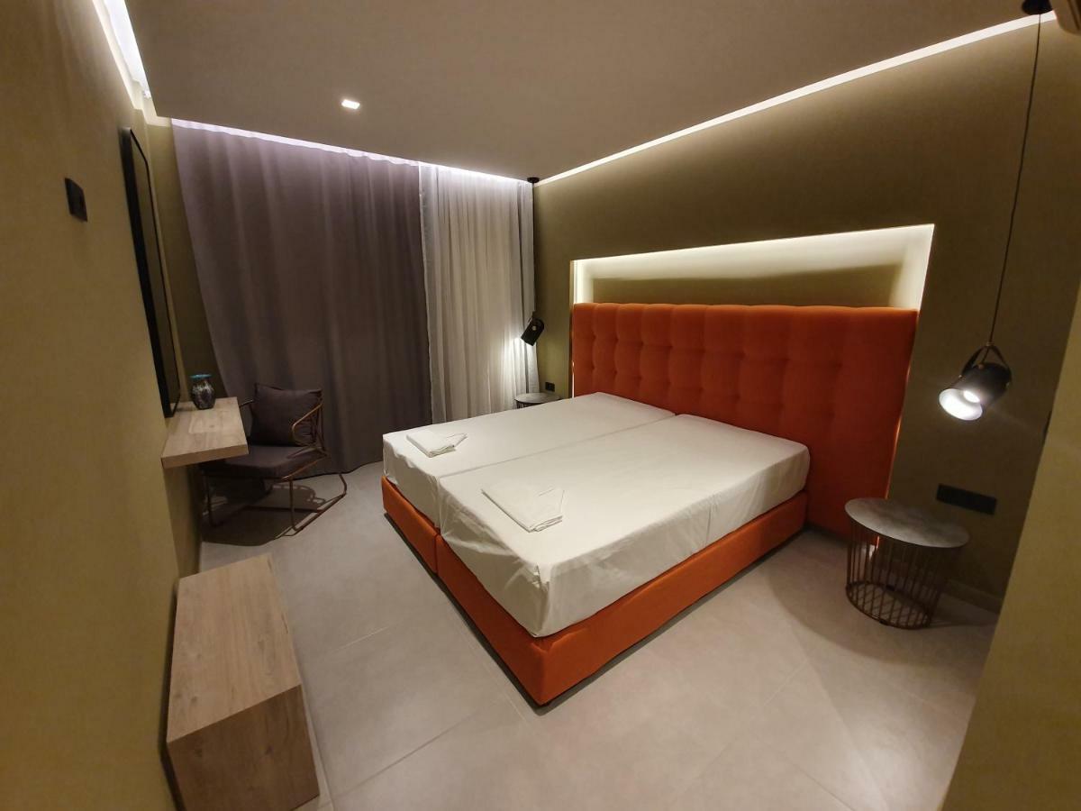 Iris Hotel ซาลิดี ภายนอก รูปภาพ