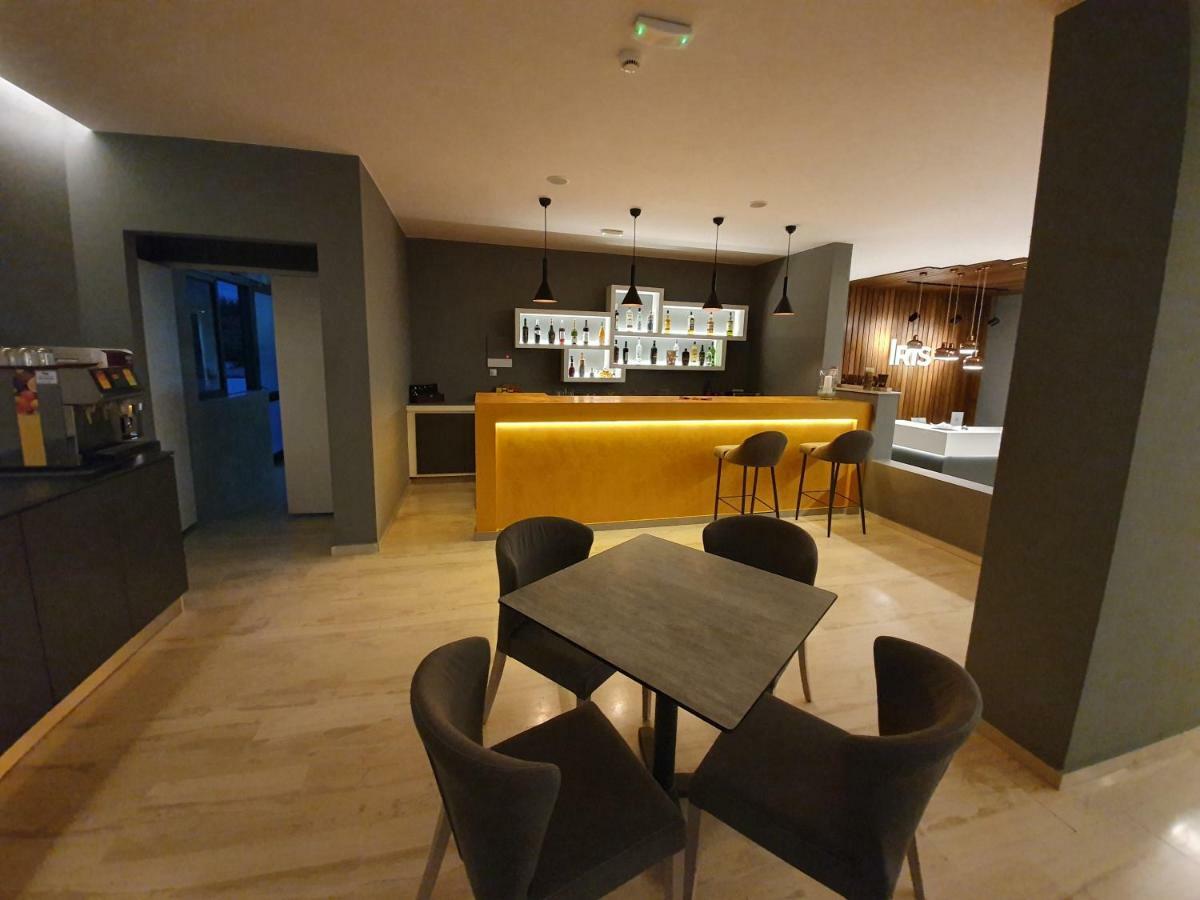 Iris Hotel ซาลิดี ภายนอก รูปภาพ
